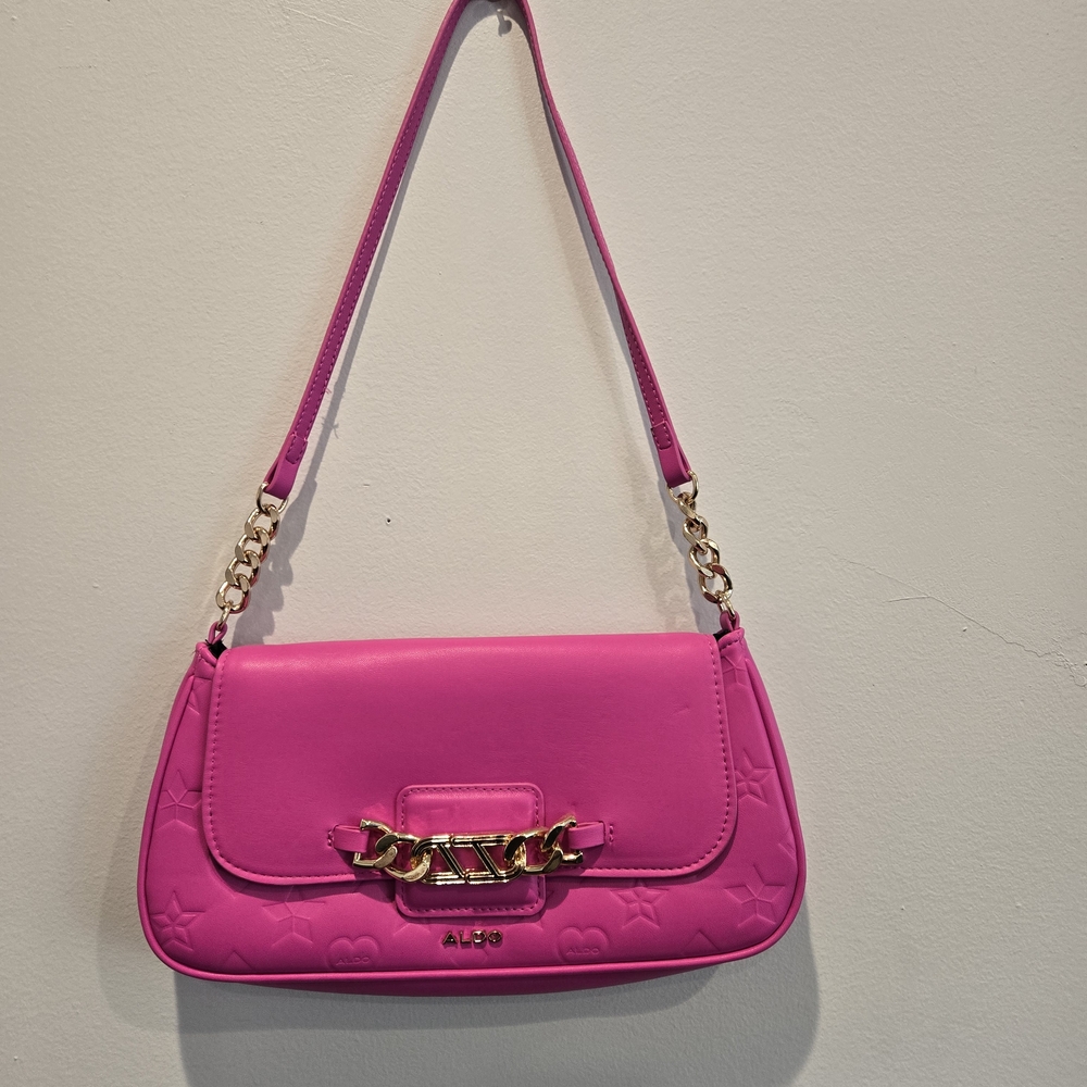 Pink Shoulder Bag with Gold Chain Accent